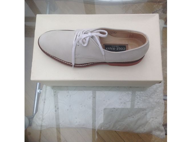 Ballerine Cole Haan Bucks in scamosciato avorio - vista 3