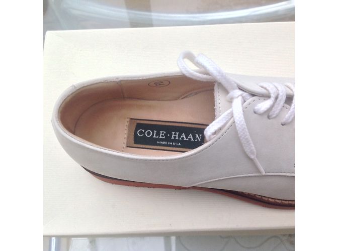 Ballerine Cole Haan Bucks in scamosciato avorio - vista 6