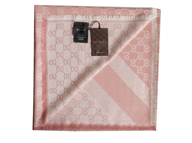 Gucci Cachecol - vista 2