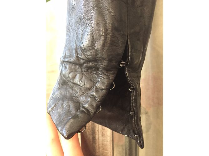 Guess by Marciano Jacke aus schwarzem Lammleder kurz - Ansicht 3