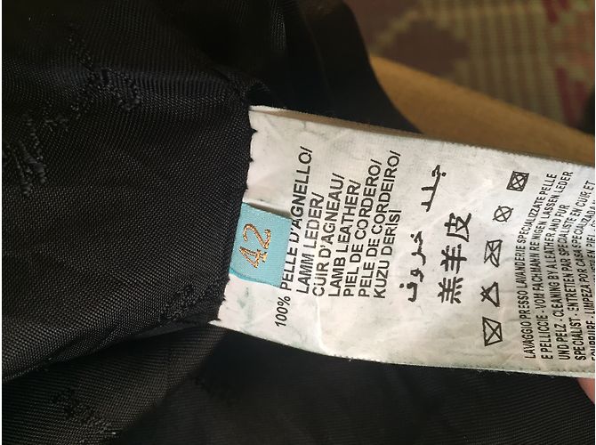 Guess by Marciano Jacke aus schwarzem Lammleder kurz - Ansicht 5
