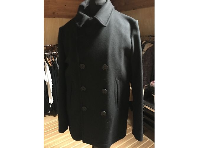 Lacoste Capa - vista 3