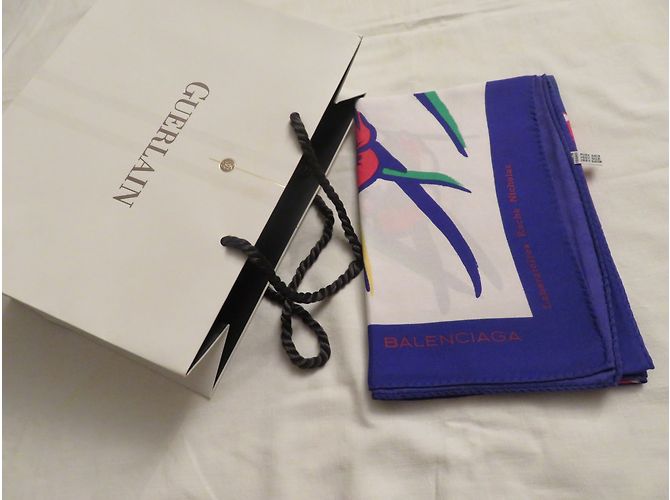 Balenciaga Cachecol - vista 5