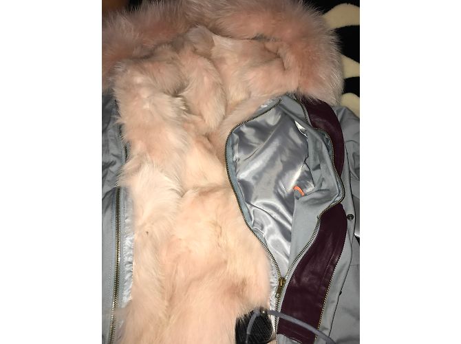 Parka Mr and Mrs Furs de algodón gris con forro de piel - vista 10