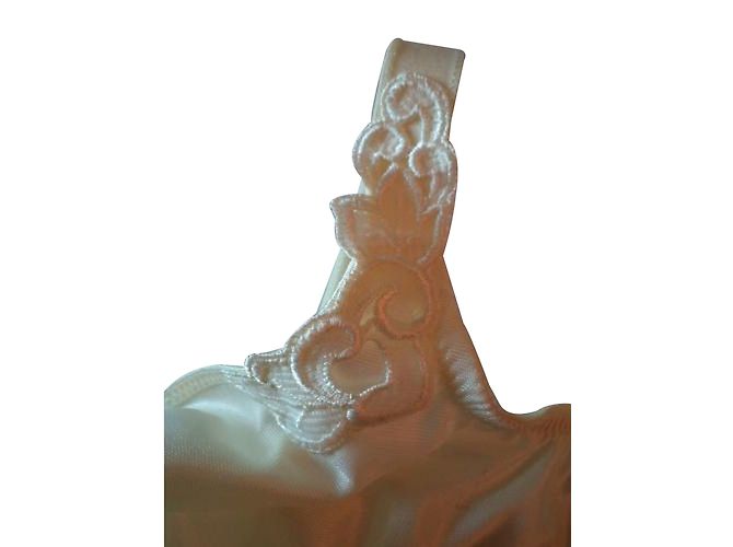 Autre Marque Sutiã de renda Chantelle creme FR 90E - vista 2