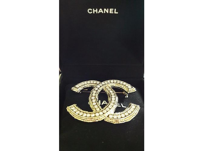 Chanel Broche Dourado - vista 8