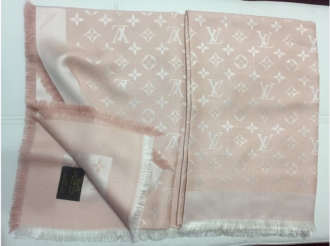 Louis Vuitton MONOGRAMM SCARF VUITTON Rosa - vista 4
