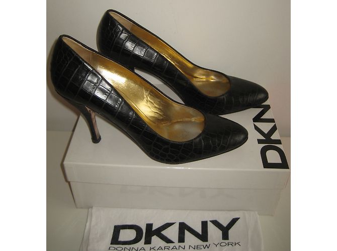 Décolleté DKNY in pelle di coccodrillo nera 40 Nero - vista 8