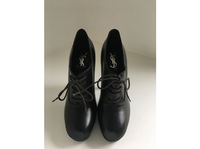 Stivaletti con lacci in pelle nera Yves Saint Laurent con plateau Nero - vista 6