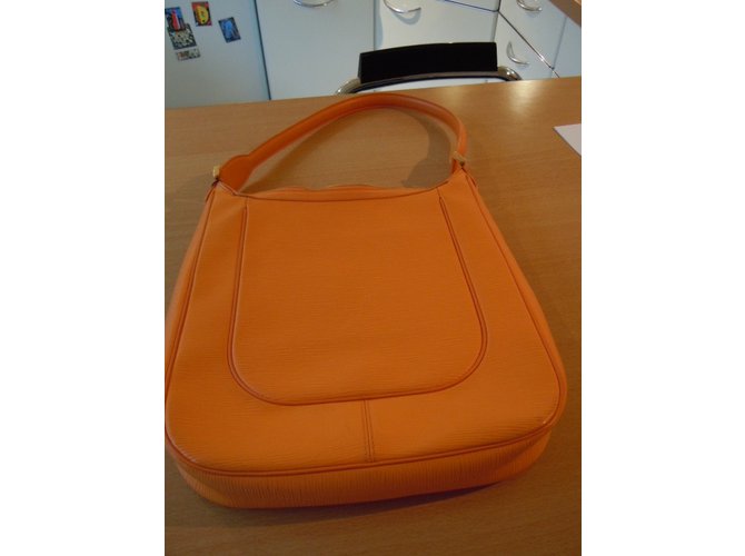 Louis Vuitton SALABHA Arancione - vista 3
