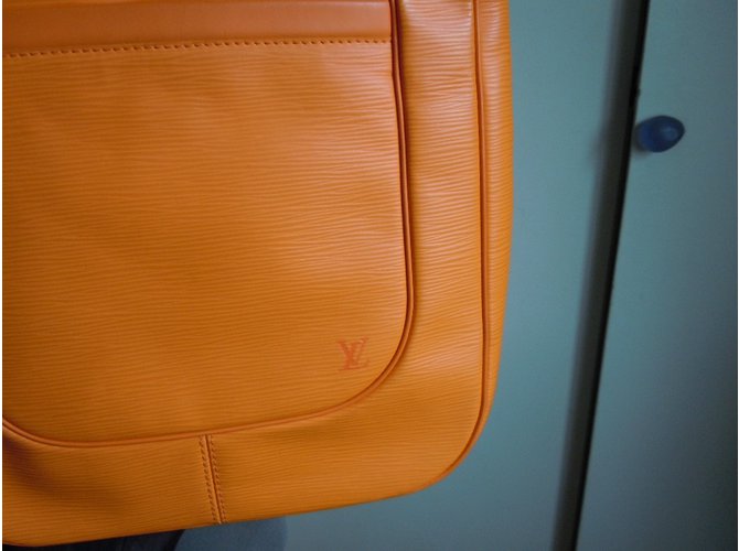 Louis Vuitton SALABHA Arancione - vista 7