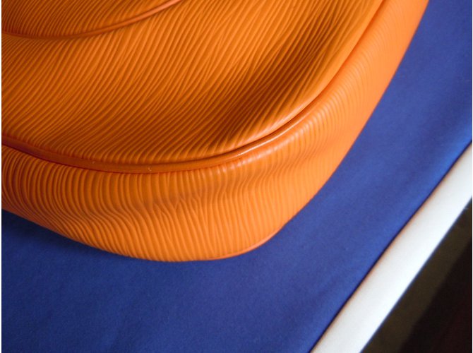 Louis Vuitton SALABHA Arancione - vista 8