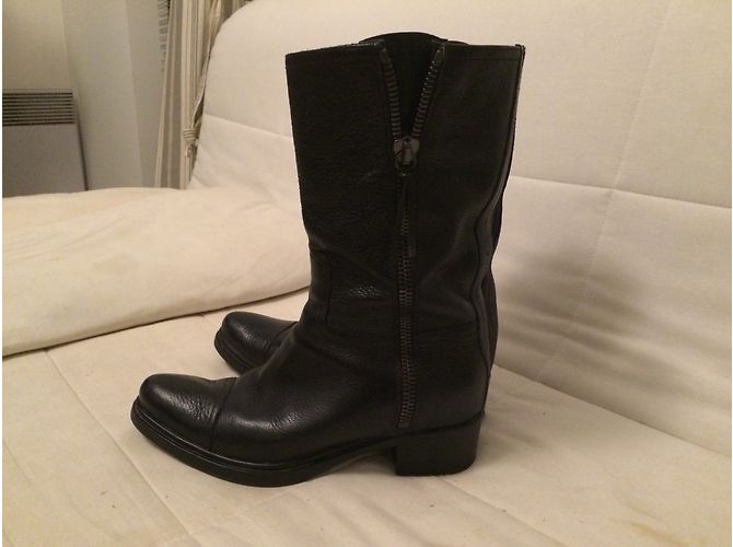 Stivaletti Miu Miu Grene in pelle nera Nero - vista 3