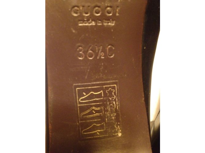 Mocassini Gucci in pelle nera con tacco medio Nero - vista 7