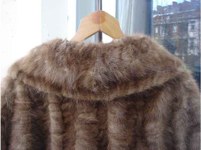 Autre Marque Abrigo de visón con sombrero Beige Talla 40 - vista 3