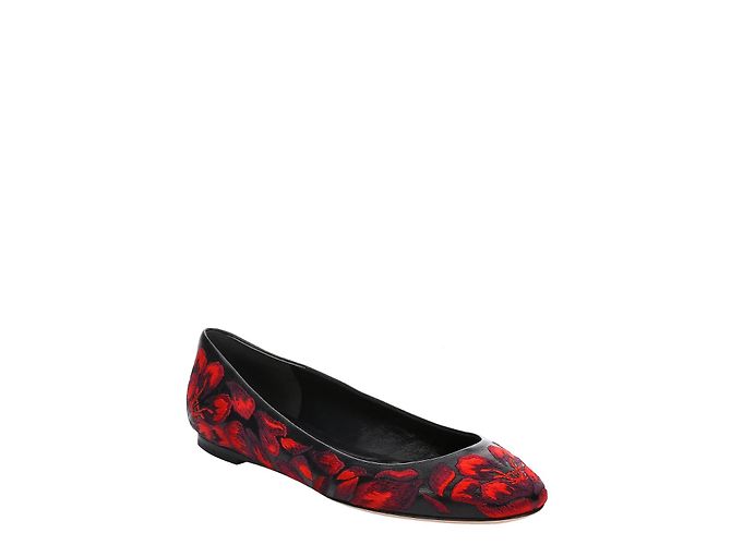 Alexander Mcqueen Lío Flats in vernice nera - vista 2