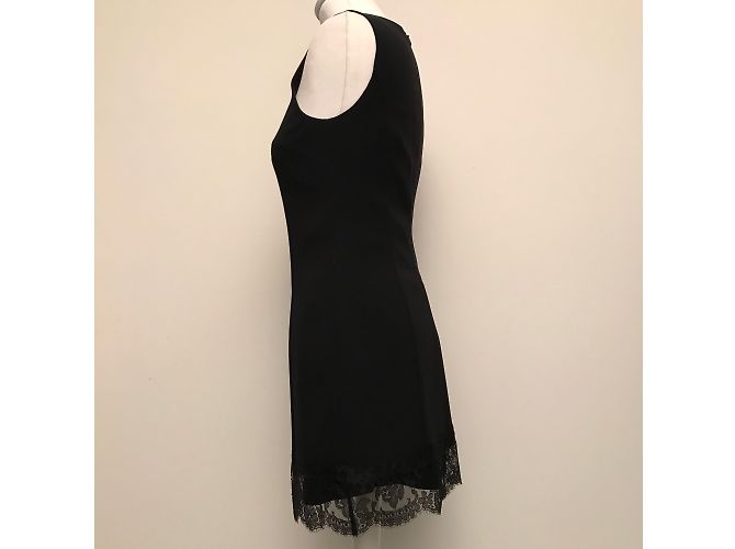 Moschino Cheap And Chic Schwarzes Minikleid mit Shorts - Ansicht 4