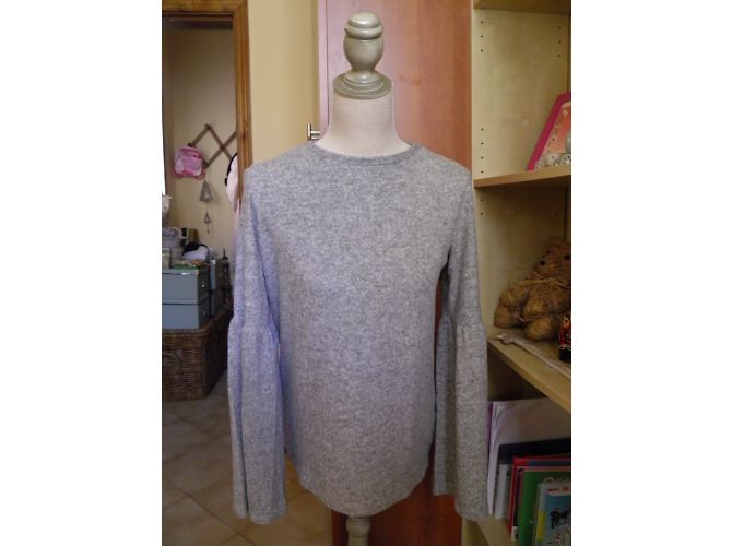 Zara Pull - vue 3