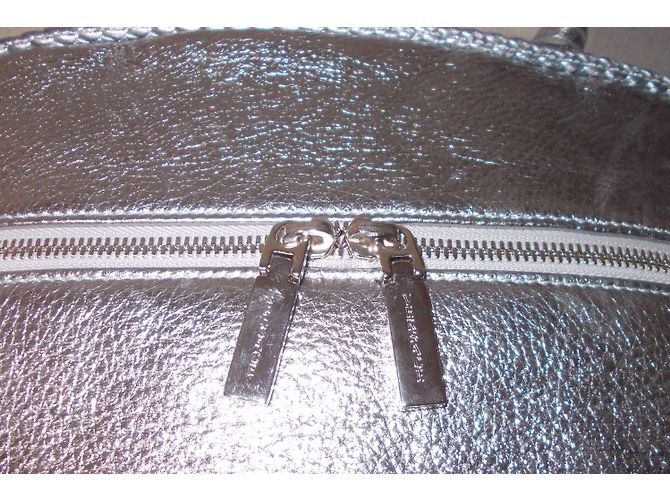 Gianni Versace Borsa Bowling Argento in Pelle Grigio Metallico - vista 4