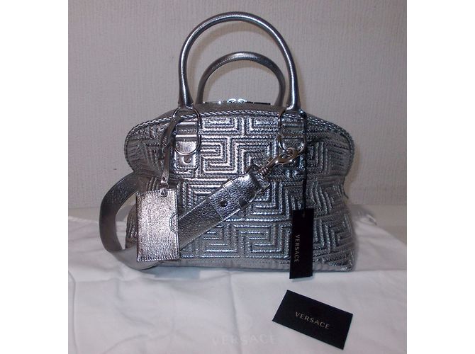 Gianni Versace Borsa Bowling Argento in Pelle Grigio Metallico - vista 5