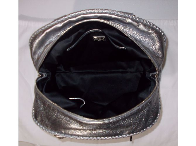 Gianni Versace Borsa Bowling Argento in Pelle Grigio Metallico - vista 9