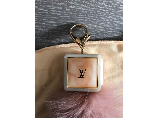 Ciondolo per borsa Louis Vuitton in pelliccia rosa argento - vista 5