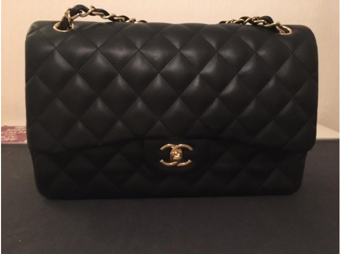 Chanel Timeless Medium Negro Dorado - vista 3