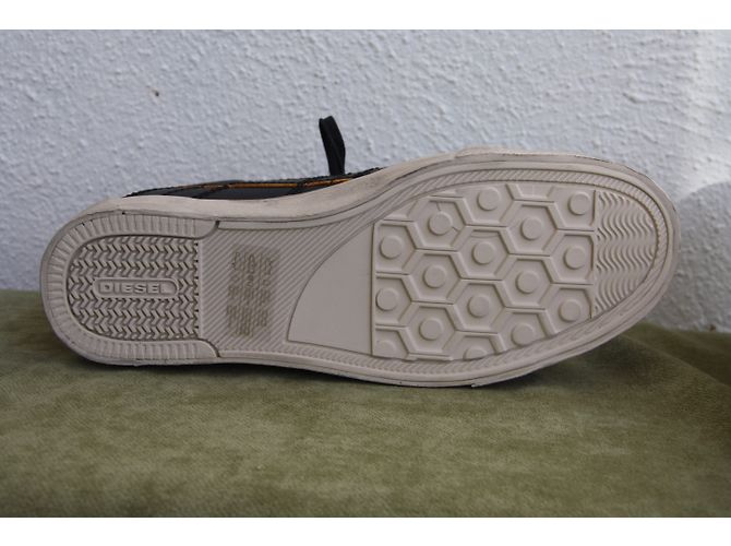 Diesel D / String plus - vista 7