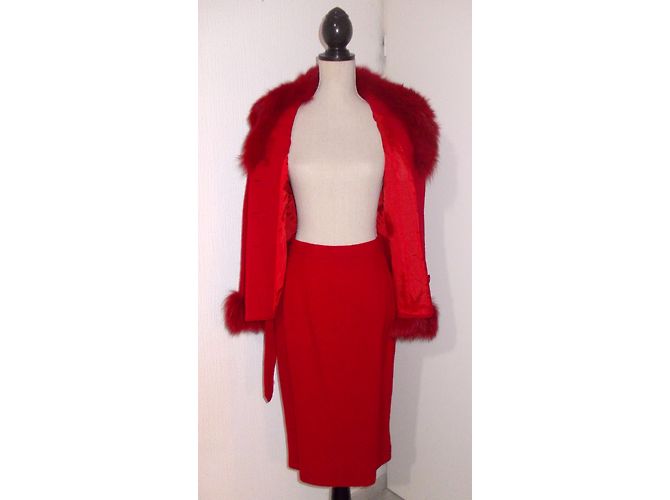 Autre Marque Tailleur jupe Donatella rouge en laine et fourrure de renard - vue 10
