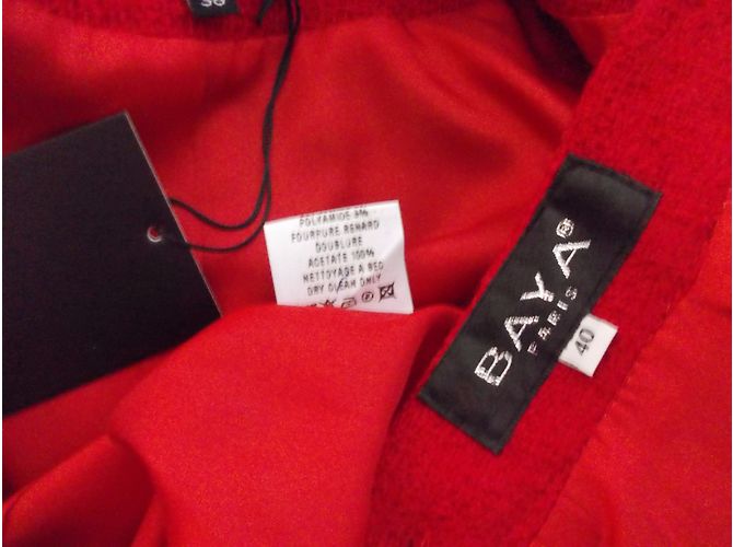 Autre Marque Tailleur jupe Donatella rouge en laine et fourrure de renard - vue 12
