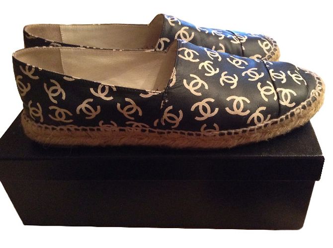 Espadrilles Chanel in vernice nera taglia 40 Nero - vista 2
