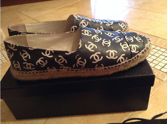 Espadrilles Chanel in vernice nera taglia 40 Nero - vista 7