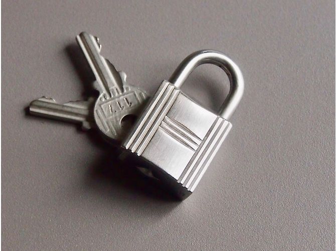 Hermès Lockpad Silvery - view 3