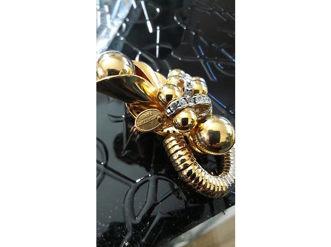 Spilla Azzaro in metallo dorato con pietre Swarovski D'oro - vista 6