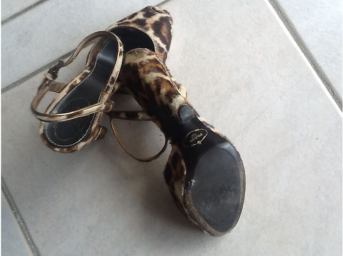 Prada Leopard Print Exotic Leather Pumps 36.5 Leopardenprint - Ansicht 5