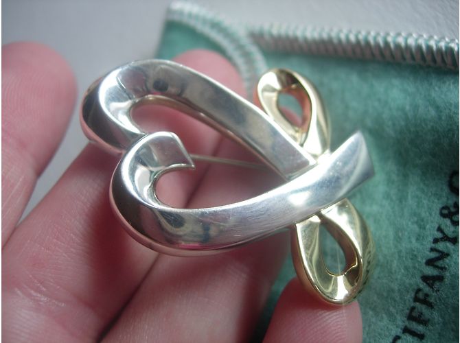 Spilla Tiffany & Co Loving Heart in argento e oro giallo D'oro - vista 10