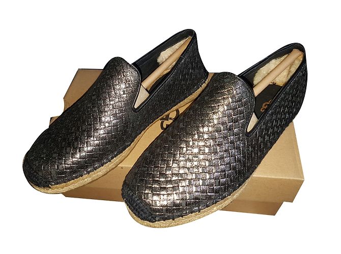 Ugg Alpercatas - vista 2