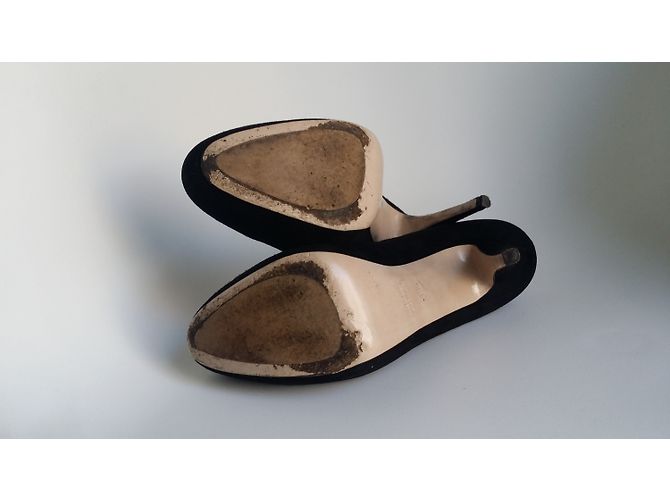 Miu Miu Pumps aus schwarzem Wildleder 12cm Absatz - Ansicht 7