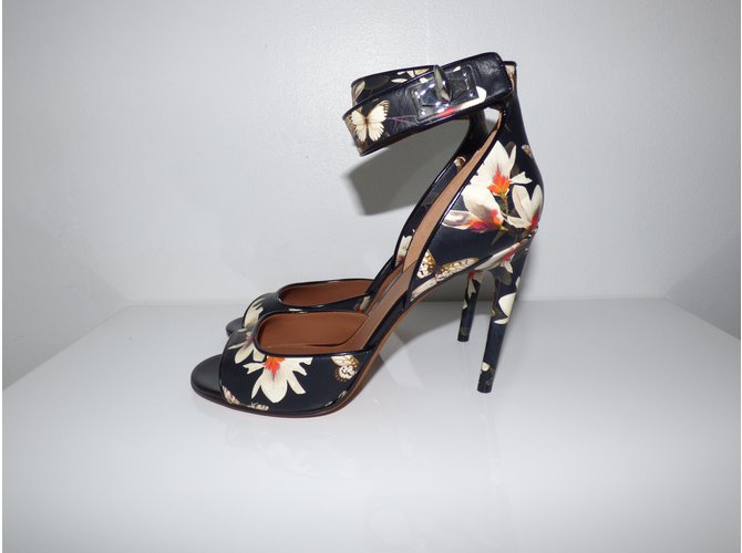 Givenchy Ledersandalen mit Blumenmuster Schwarz Eggshell Mehrfarben Aus weiß - Ansicht 16