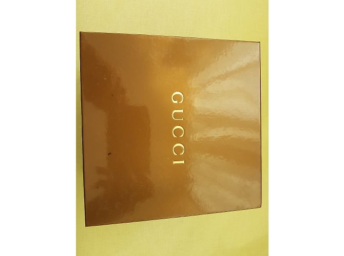 Gucci Uhr aus Stahl mit schwarzem Rundzifferblatt - Ansicht 6