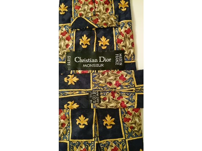 Laço de Christian Dior - vista 4