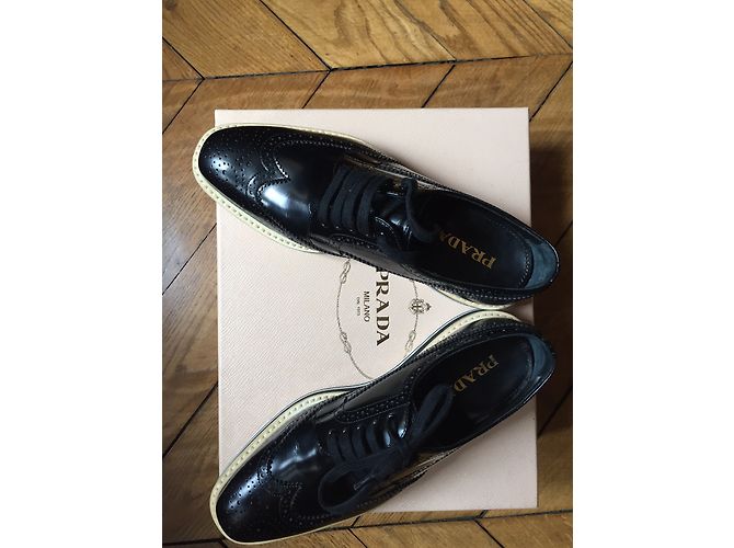 Chaussures Prada Micro en cuir noir - vue 4