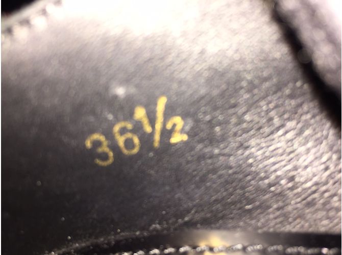 Chaussures Prada Micro en cuir noir - vue 8