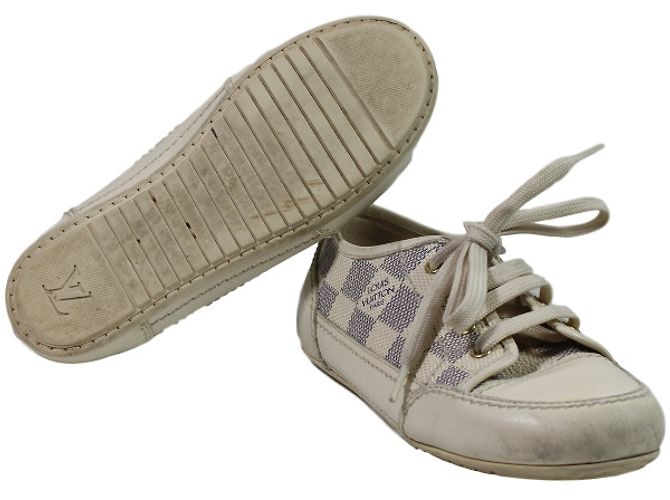 Baskets Louis Vuitton Damier Azur Bleu Ivoire Taille 29 Blanc cassé - vue 2