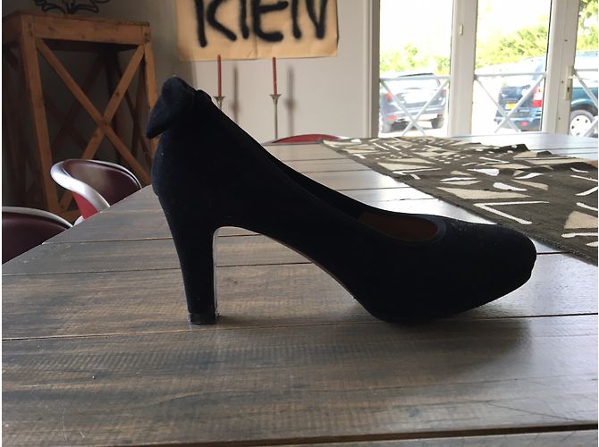 Autre Marque Schwarze Absatzschuhe aus Hirschleder 8,5 cm Größe 38 - Ansicht 3