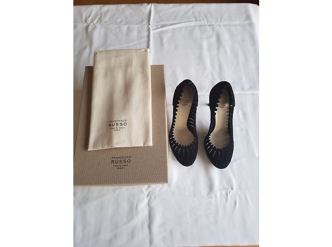 Autre Marque Décolleté in camoscio nero 10,5 cm - vista 3