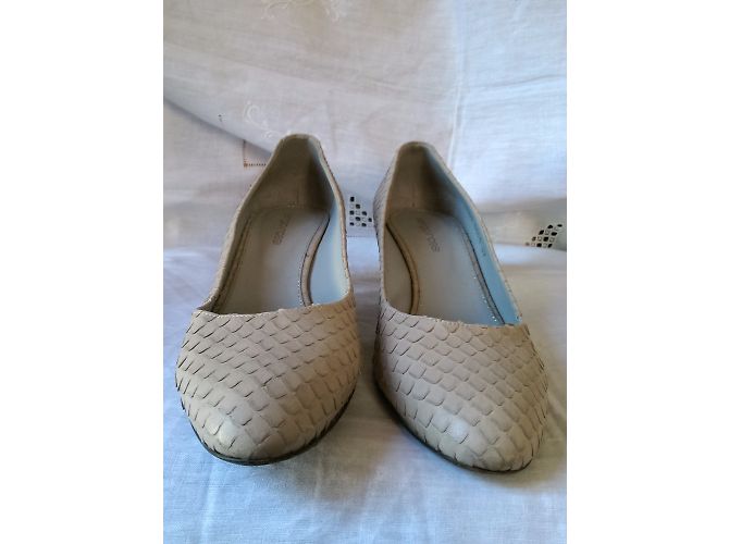 Sergio Rossi Python Leather Pointed Heels Beige - view 4