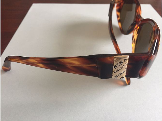 Nina Ricci Oculos escuros - vista 5