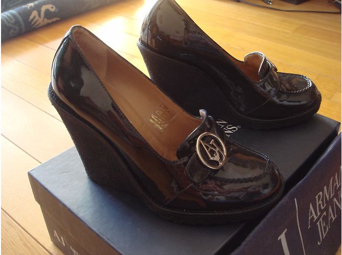 Mocassini Armani Jeans in vernice marrone scuro - vista 5