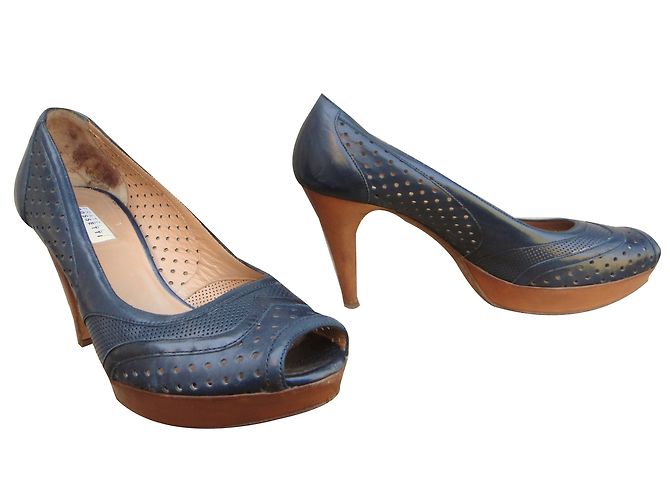 Fratelli Rosseti Décolleté open toe Fratelli Rossetti in pelle blu - vista 2